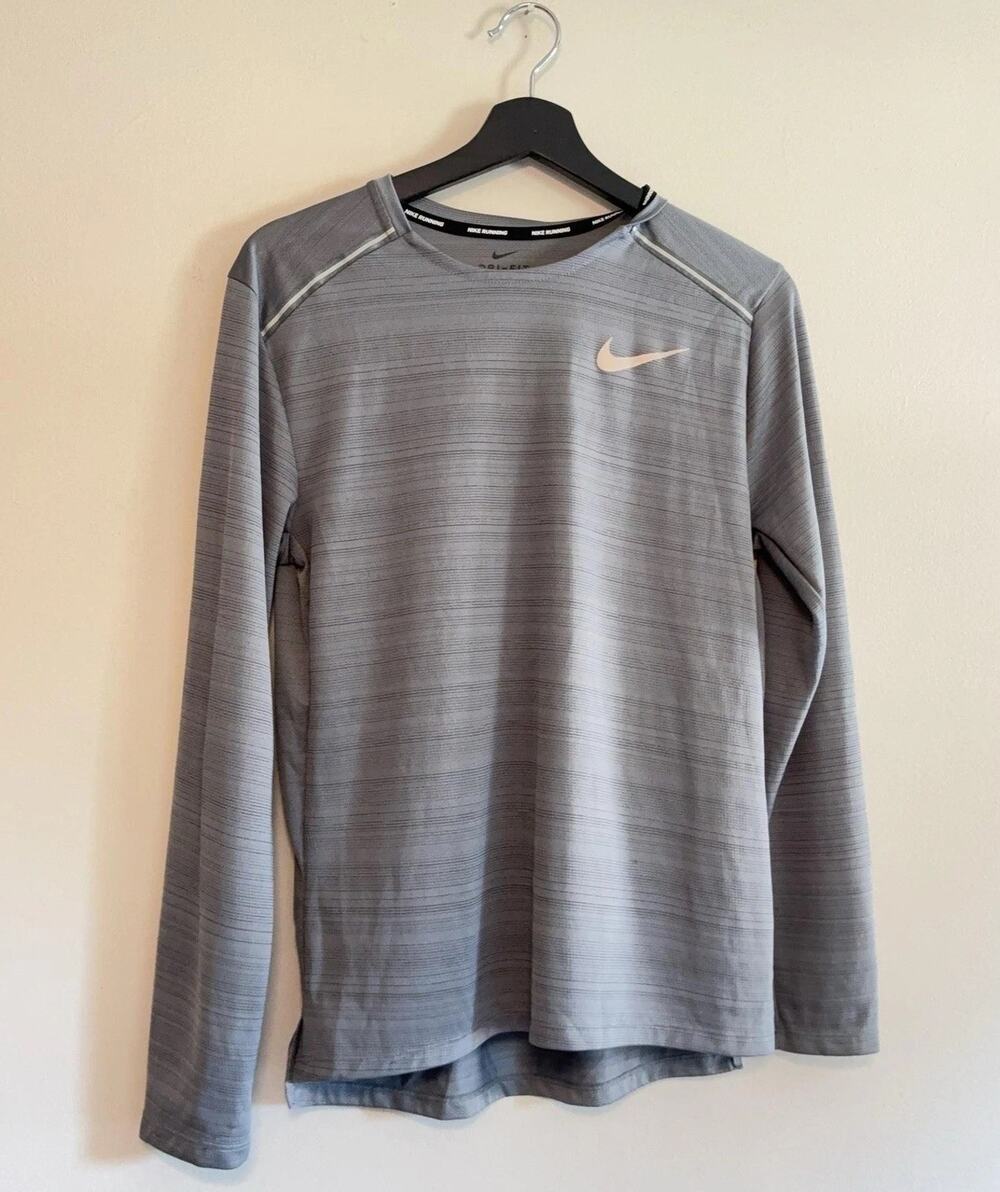 Nike Dri-FIT Shirt Mens Small Gray Stripe Long Sleeve Reflective Swoosh Running